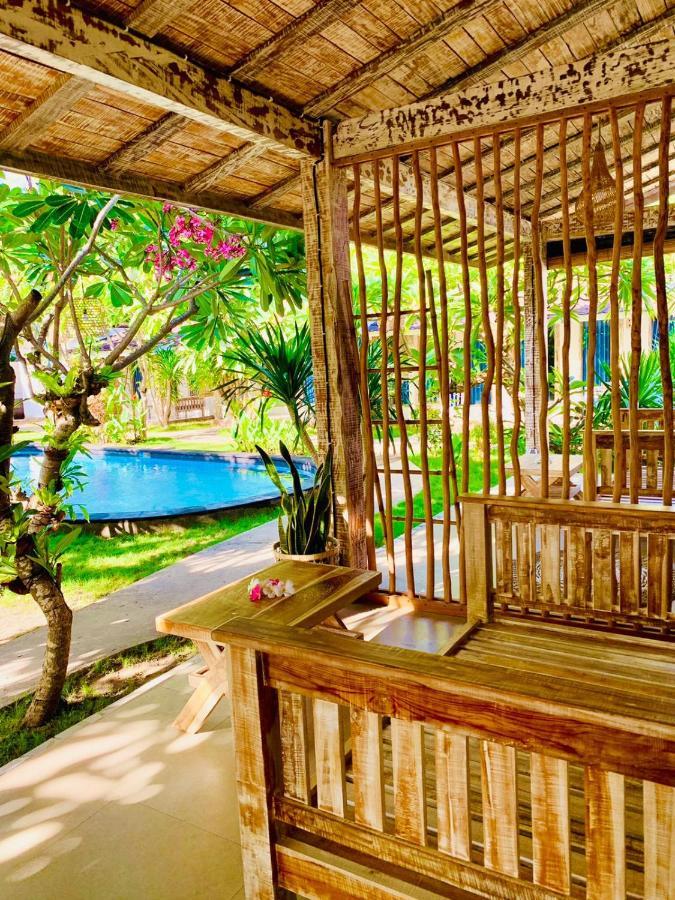 Oasis Villas Gili Trawangan Exterior photo