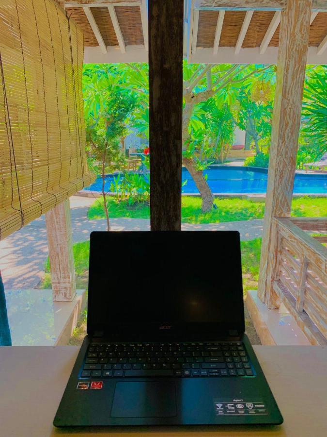 Oasis Villas Gili Trawangan Exterior photo